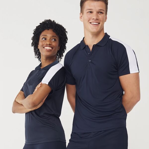 Short Sleeve Thumbnail